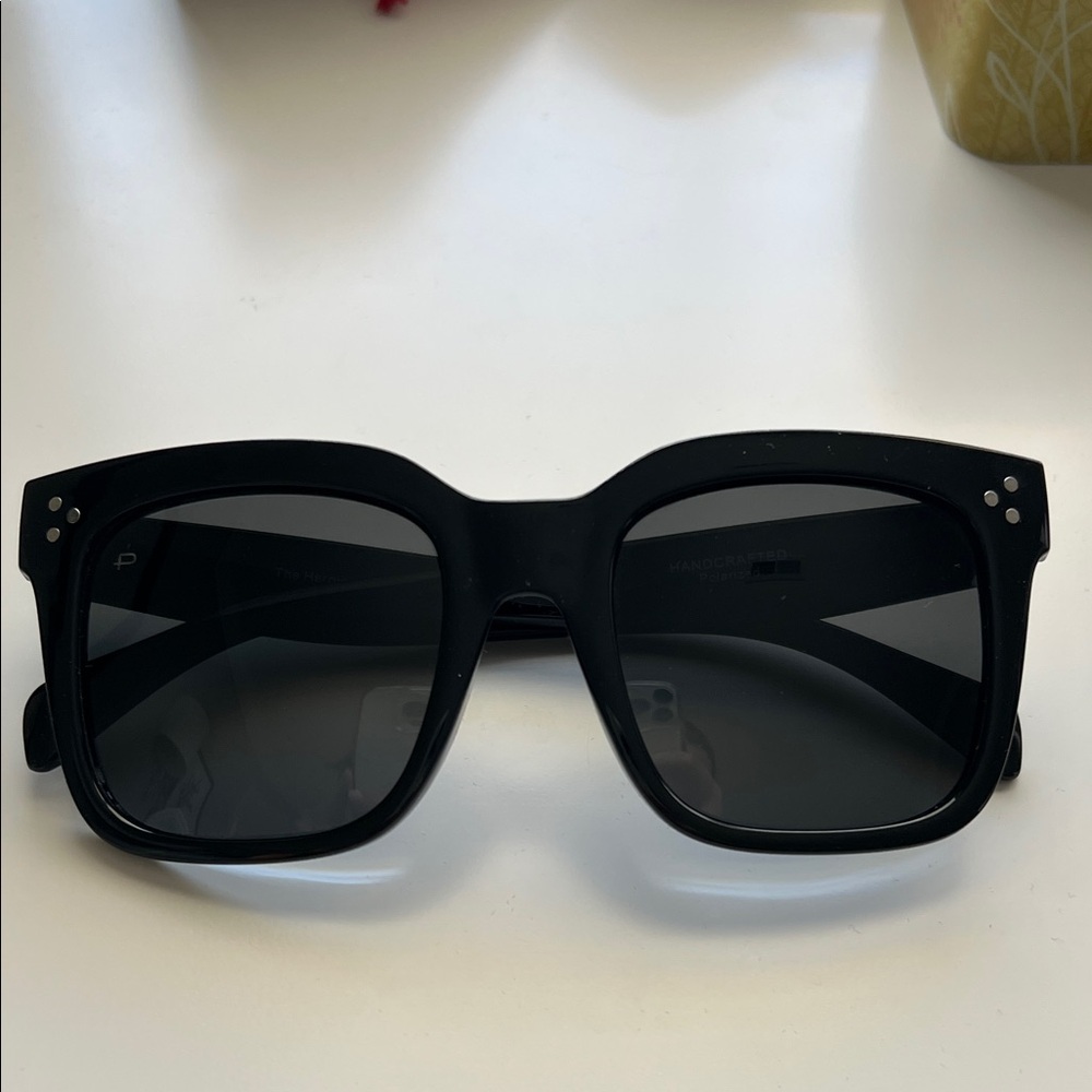 Black Square Women's Sunglasses With Case